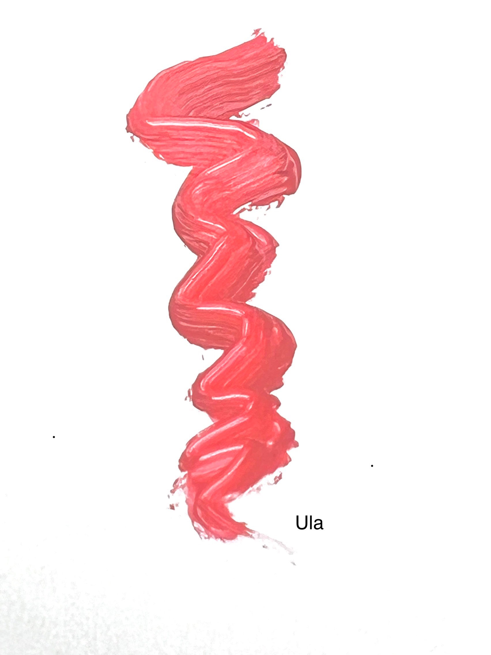 Ula is a great mix between red, orange, and pink. Yes, it’s a vibrant matte lip! 14 hr Long Wear